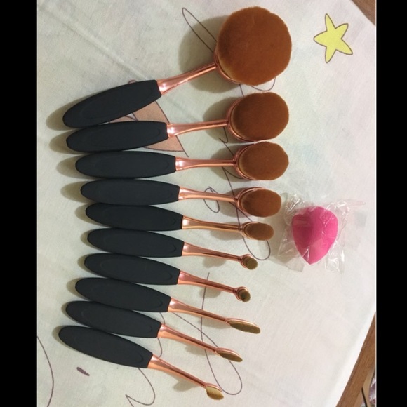 New 10pcs oval brushes + cleaner set - Picture 2 of 2